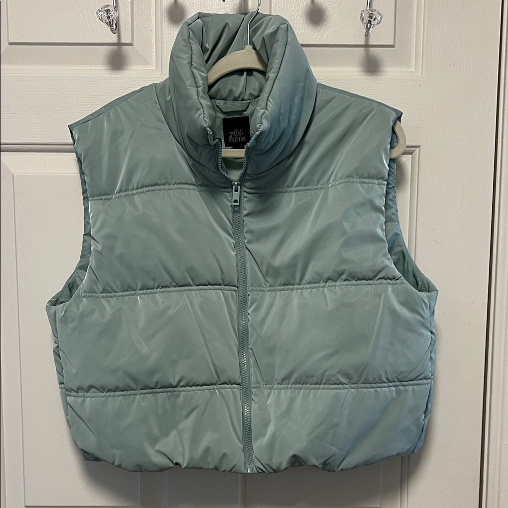 Wild Fable Puffer Vest in Light Teal
